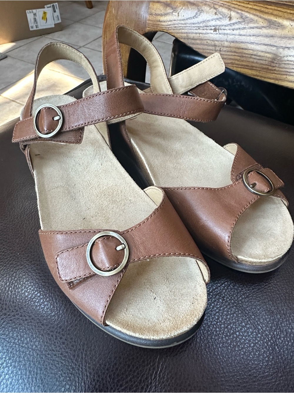 Dansko Women's Brown Leather Open-Toe Sandals - Size 41 Worn 2 times.
